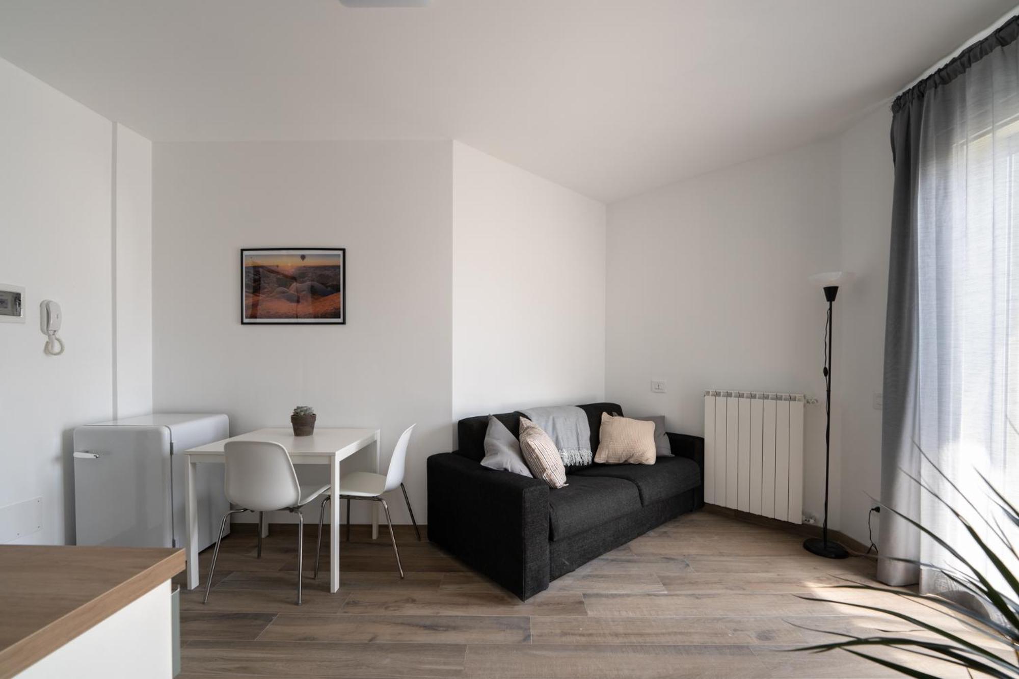 Zina - - 10 Min From Centre And Airport *