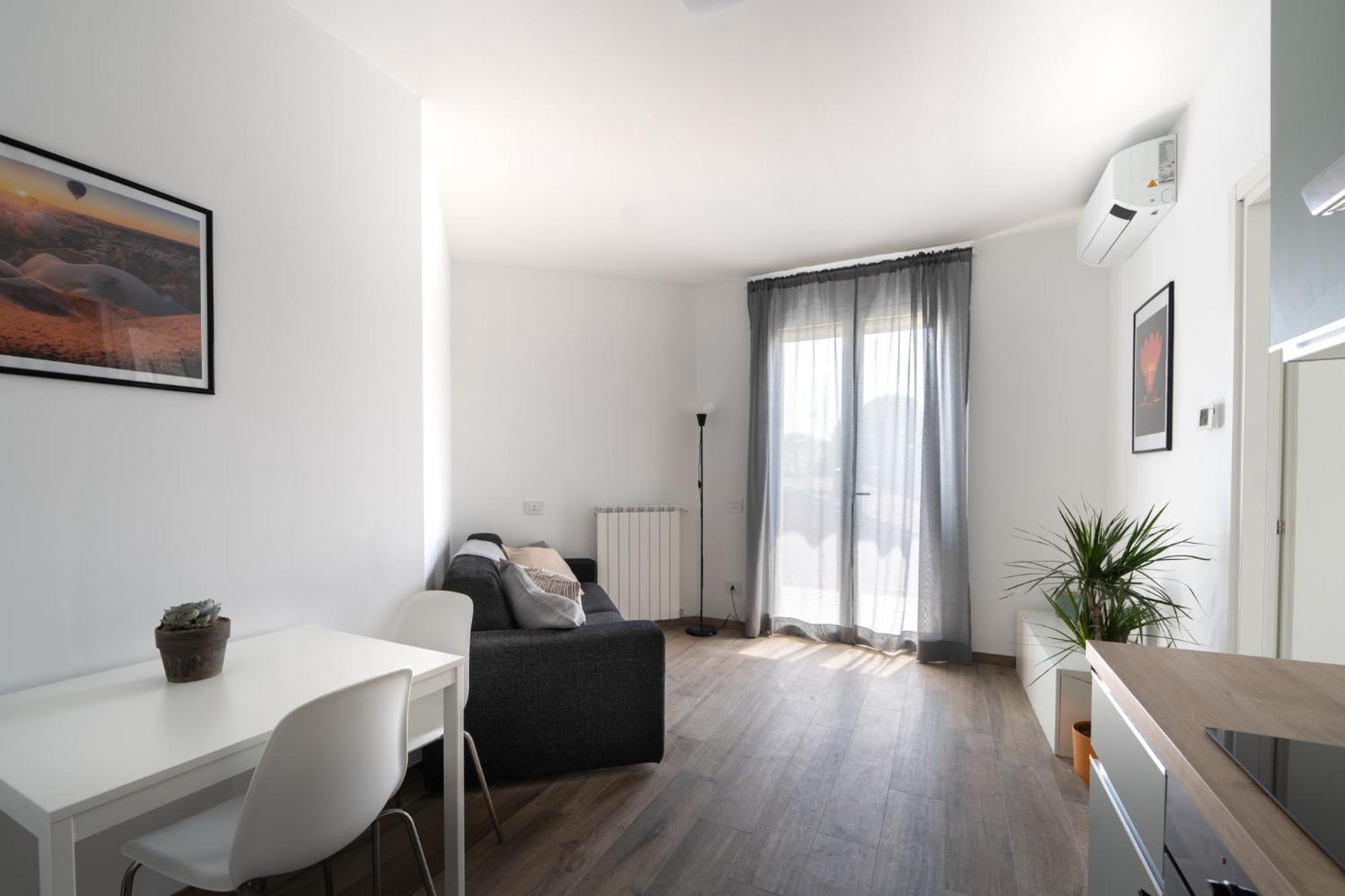Zina - - 10 Min From Centre And Airport Apartment *